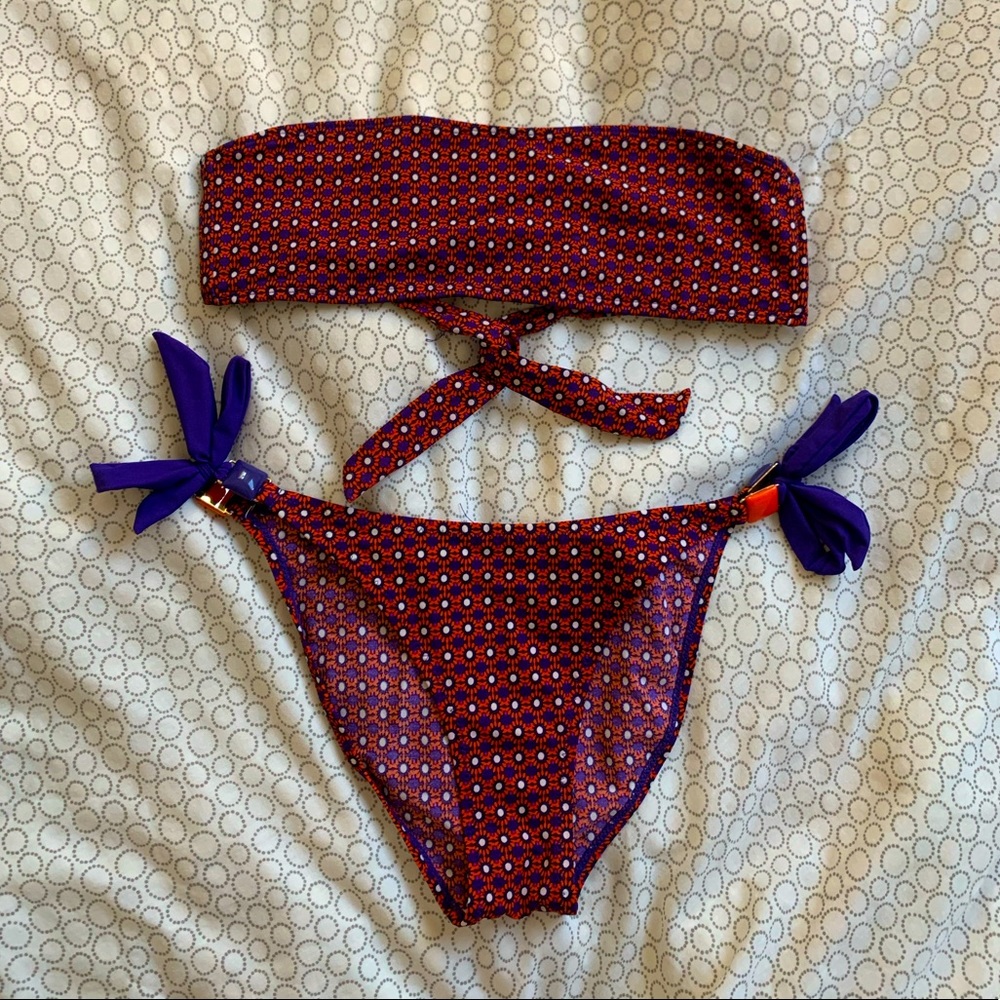 Bikini Set (Strapless top and high-waisted bottoms)